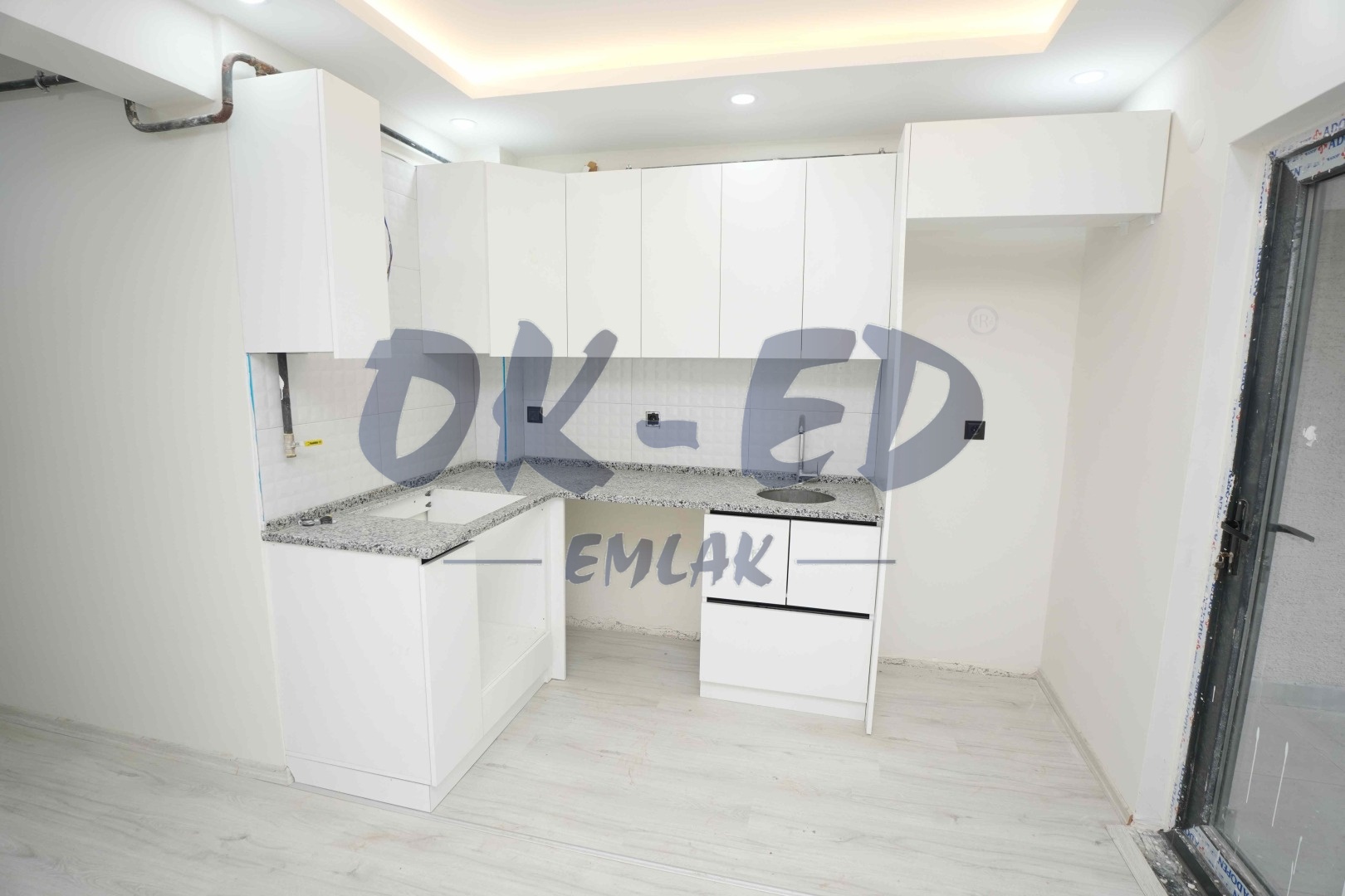 Kepez Dağevlerinde Satılık 1+1 Sıfır Daire - 4. Fotoğraf
