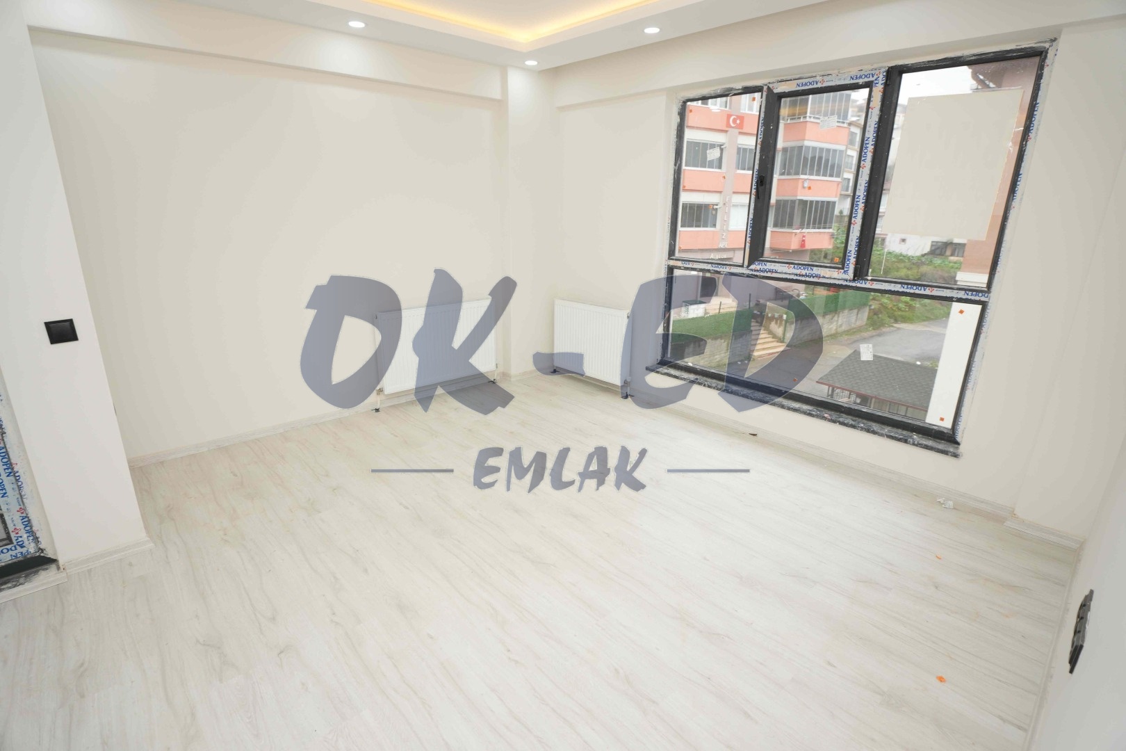 Kepez Dağevlerinde Satılık 1+1 Sıfır Daire - 3. Fotoğraf
