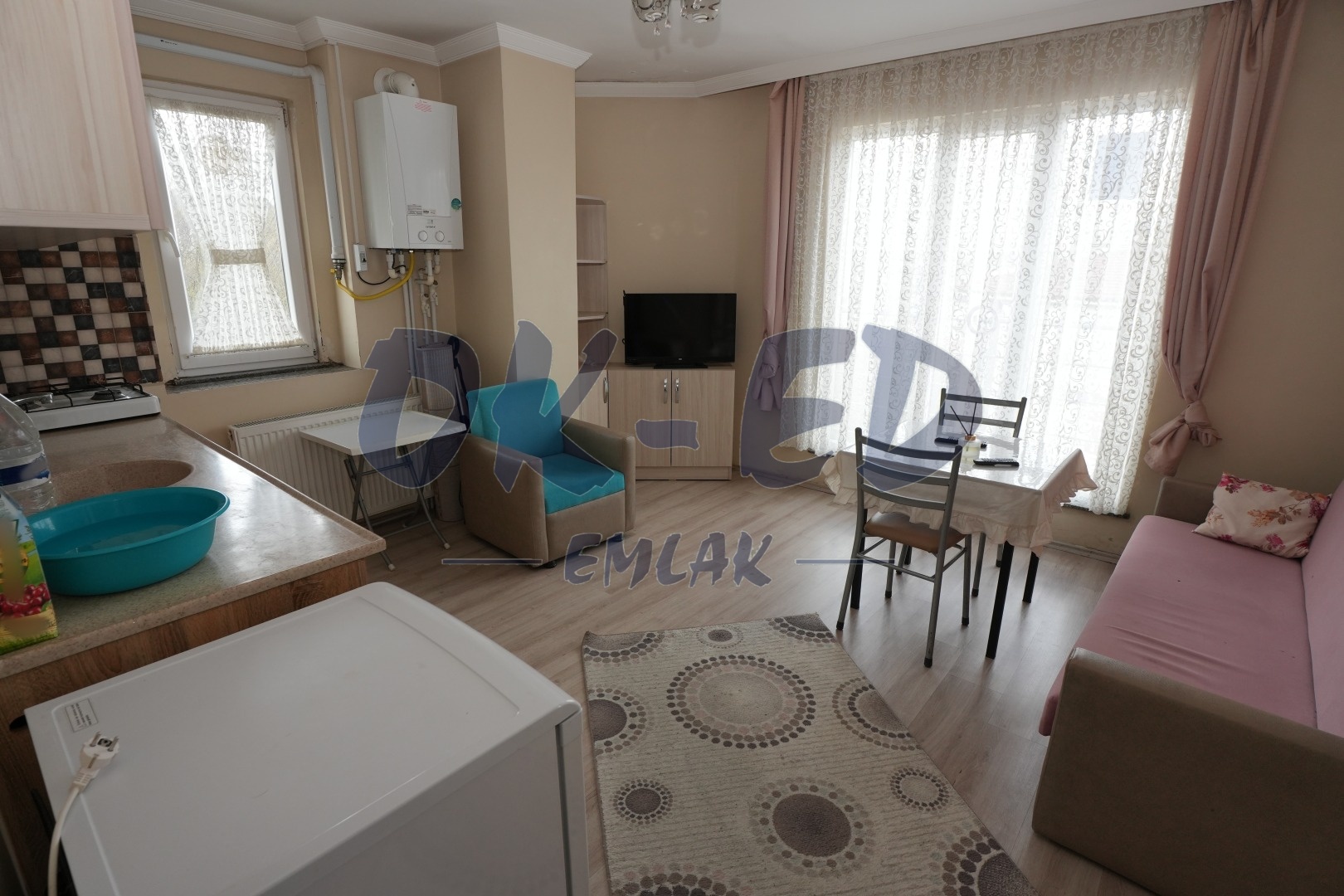 Kepez Mahallesinde Kiralık 1+1 Eşyalı Daire - 2. Fotoğraf