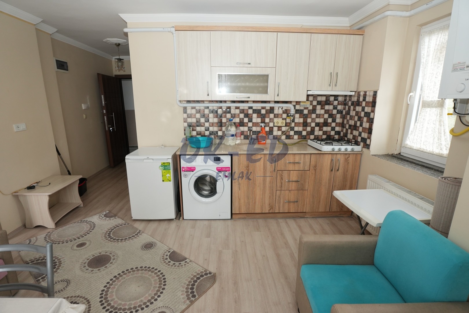 Kepez Mahallesinde Kiralık 1+1 Eşyalı Daire - Thumbnail 3