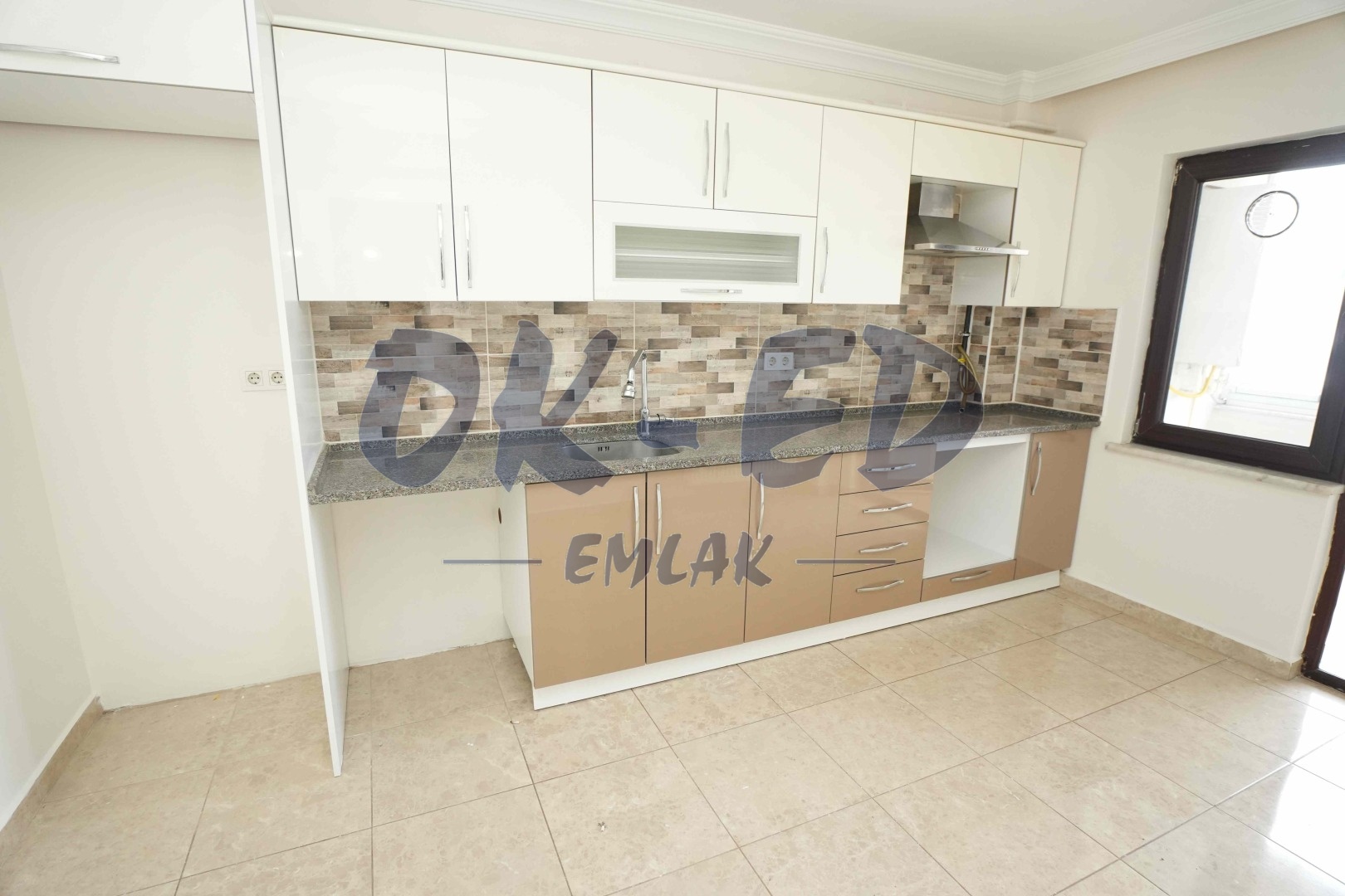 Kepez Mahallesinde Okullara Yakın Geniş Kiralık 3+1 Daire - 3. Fotoğraf