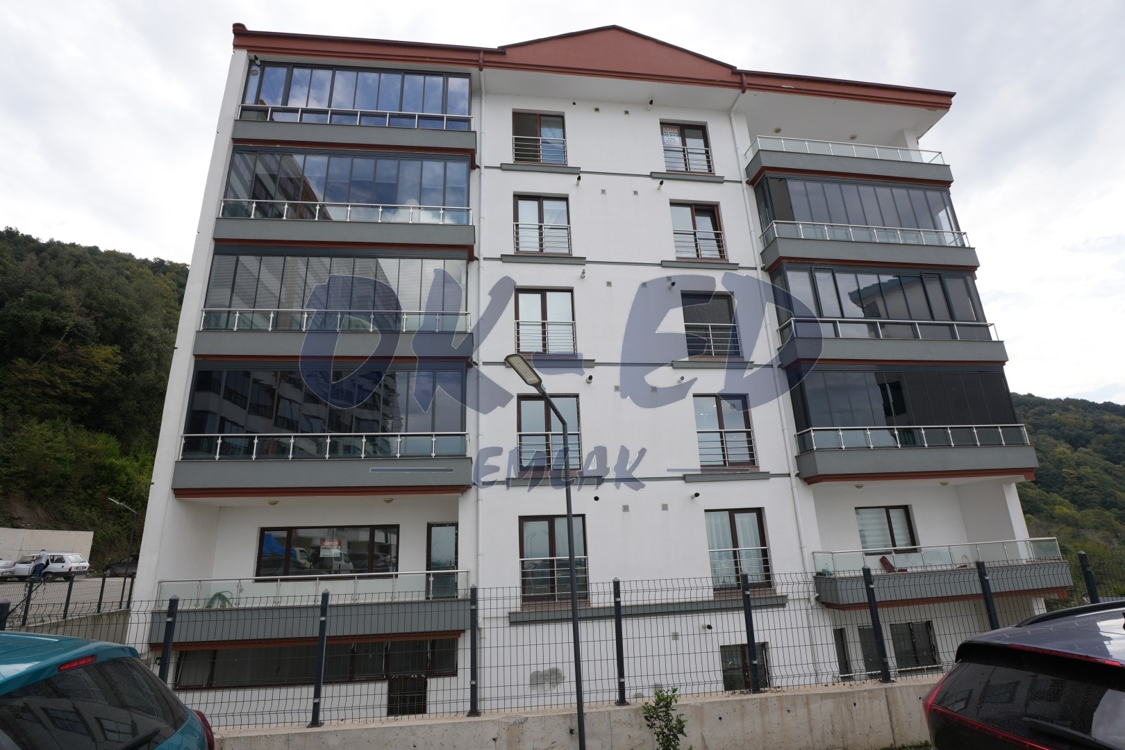 Kırmacı Mahallesinde Kemeryalı Konutlarında Kiralık 2+1 Daire