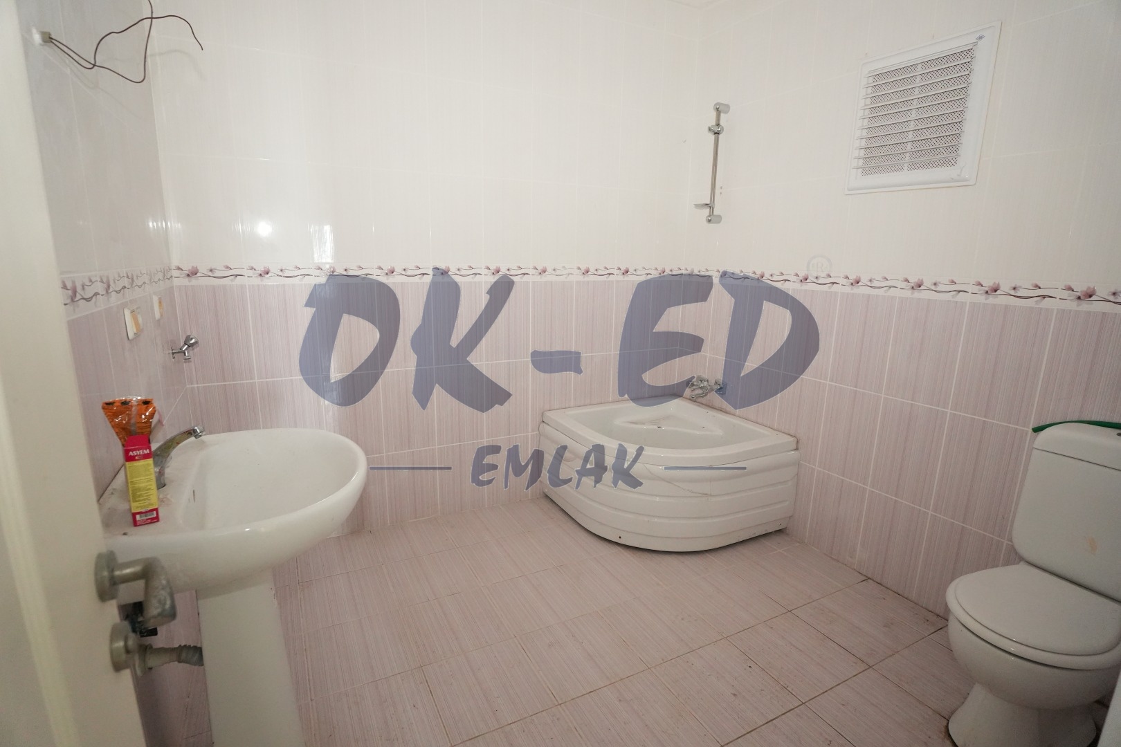 Kırmacı Mahallesinde Kemeryalı Konutlarında Kiralık 2+1 Daire - 7. Fotoğraf