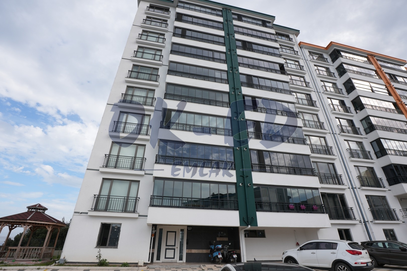Kırmacı Mahallesinde Kemeryalı Konutlarında Kiralık 2+1 Daire