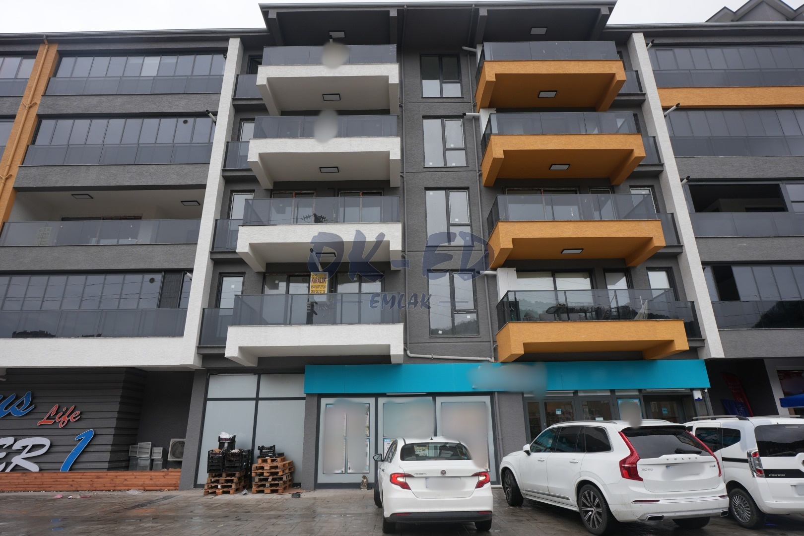 Kırmacı Mahallesinde Havuzlu Site İçerisinde Kiralık 2+1 Daire