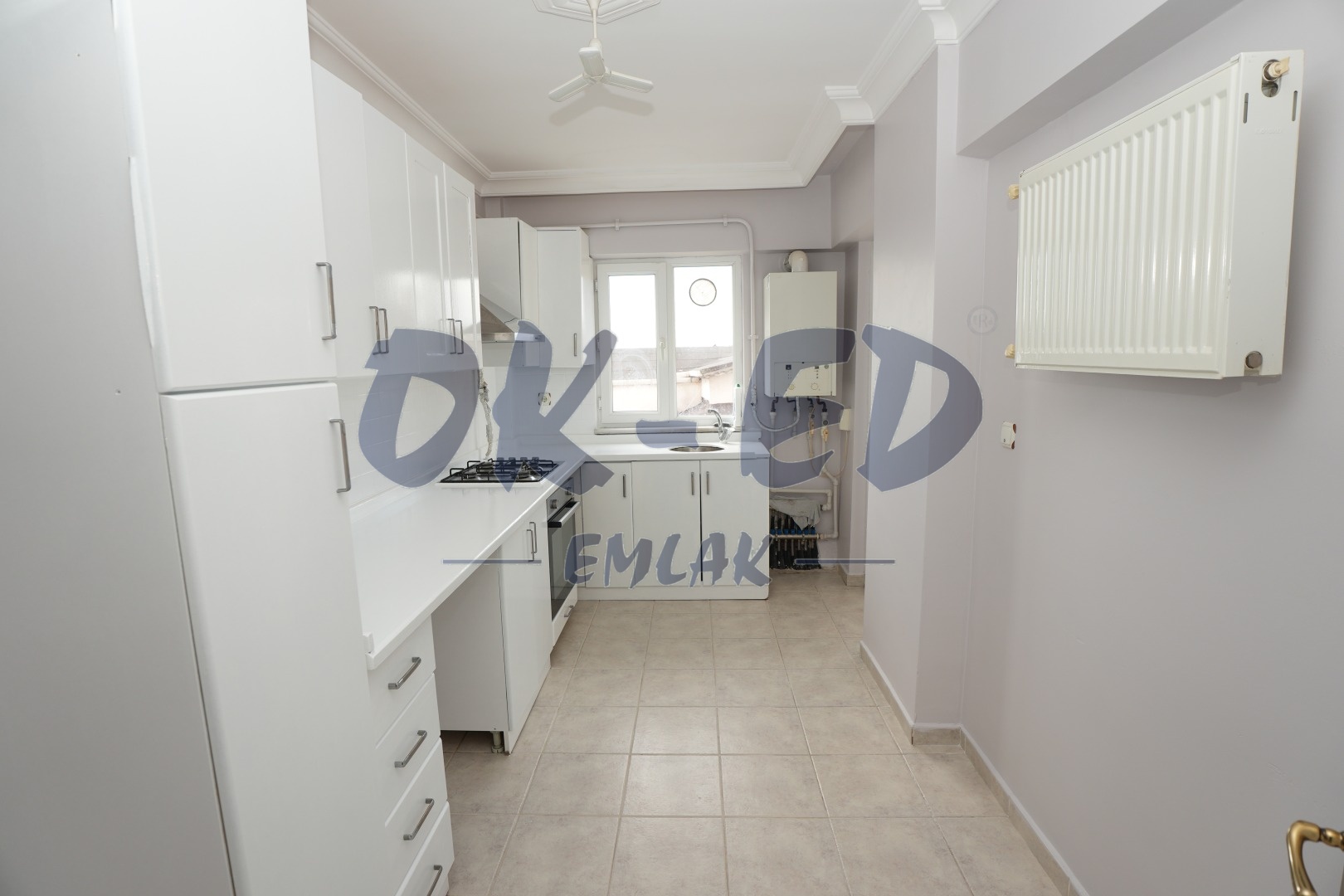 Kirmanlı Mahallesi Şehir Merkezinde Kiralık 3+1 Daire - 4. Fotoğraf