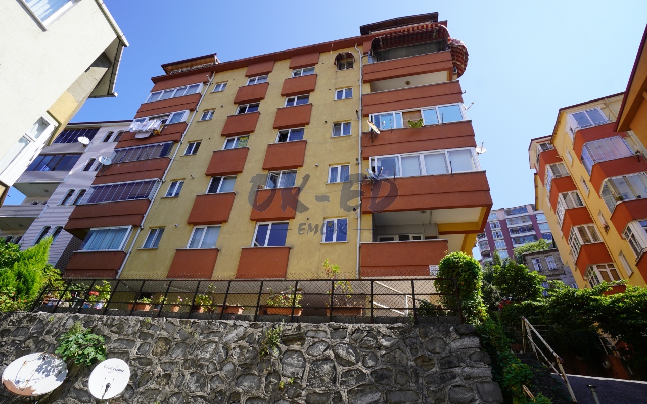 Kirmanlı Mahallesi Şehir Merkezinde Kiralık 3+1 Daire