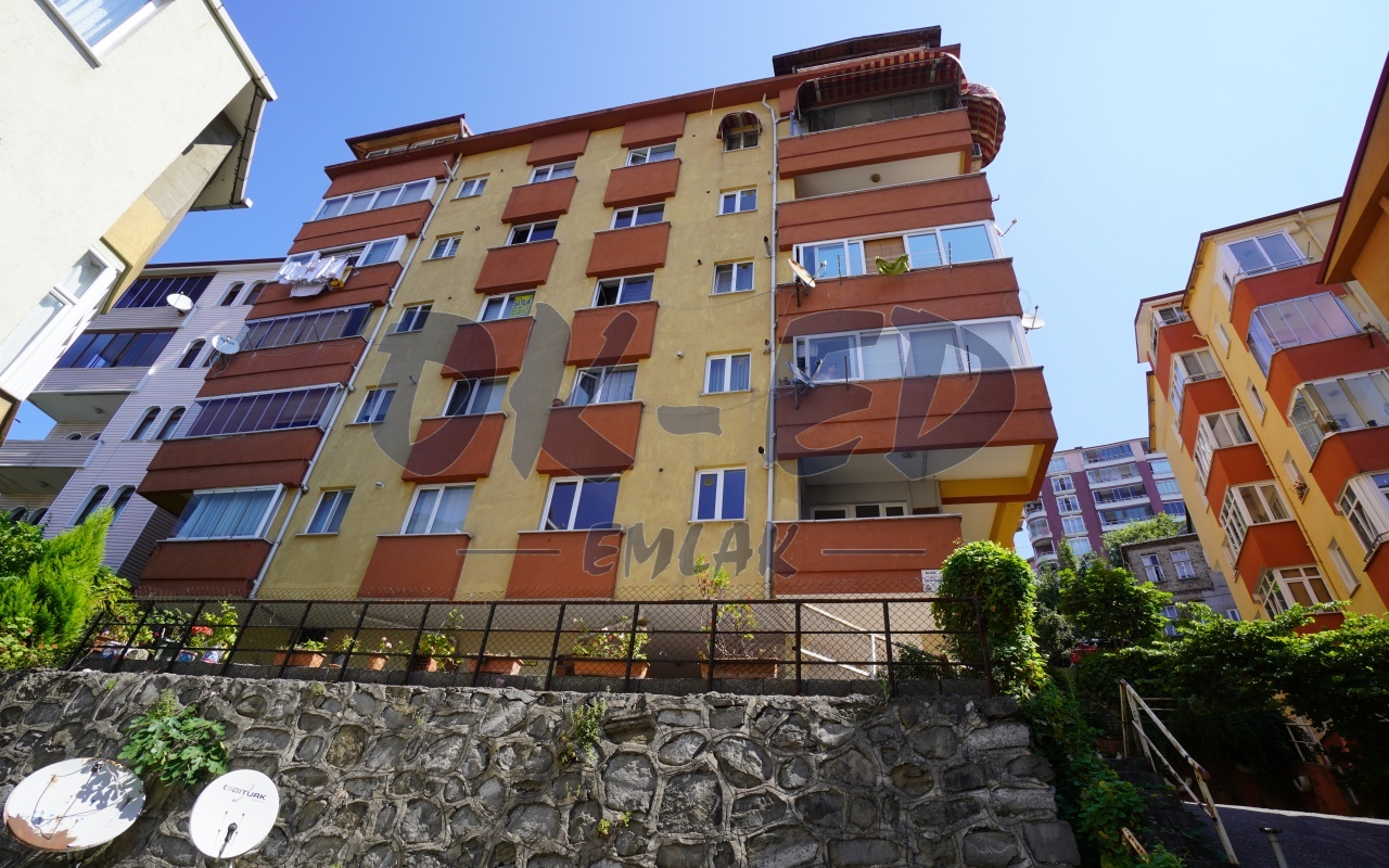 Kirmanlı Mahallesi Şehir Merkezinde Kiralık 3+1 Daire