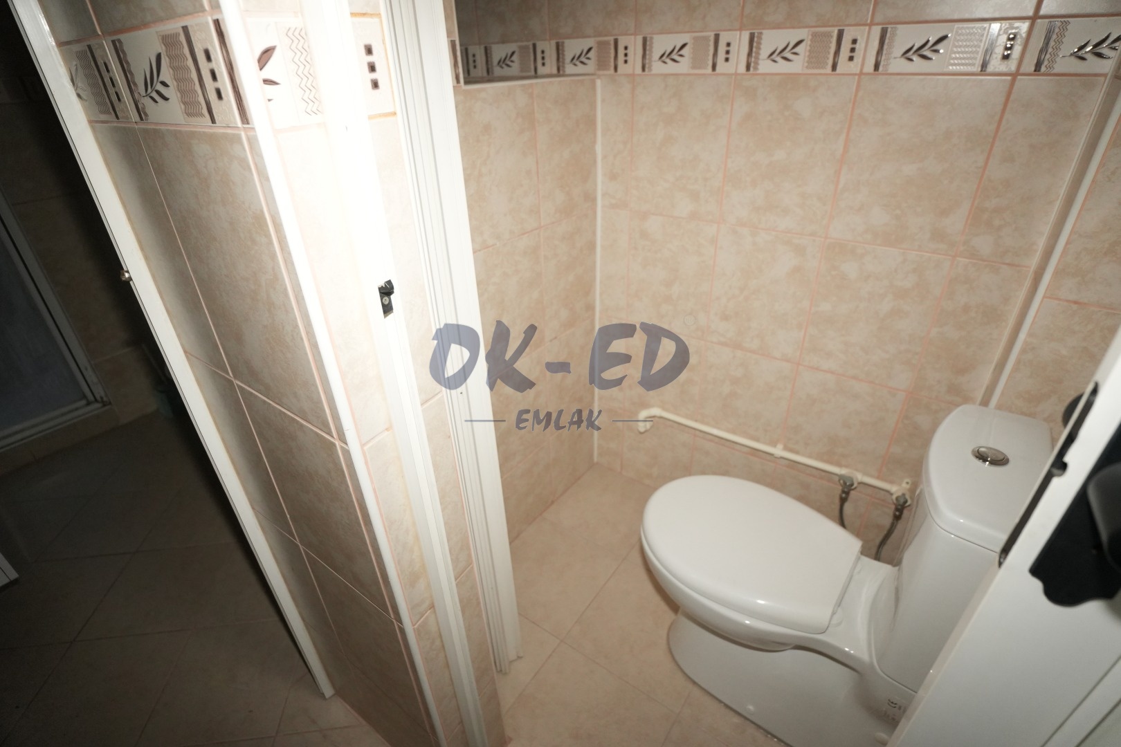 Müftü Mahallesi Cadde Üzerinde Kiralık 2+ 1 Daire - Thumbnail 8