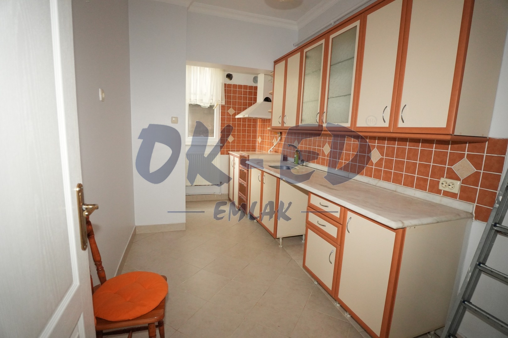 Müftü Mahallesi Cadde Üzerinde Kiralık 2+ 1 Daire - 4. Fotoğraf