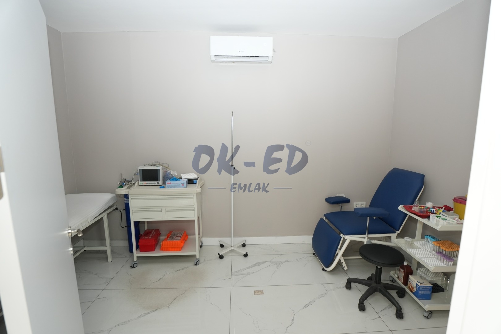 Müftü Mahallesi Çetin Apatay Bulvarı’nda Cadde Üzeri Kiralık 3 Katlı Dükkan - Thumbnail 6
