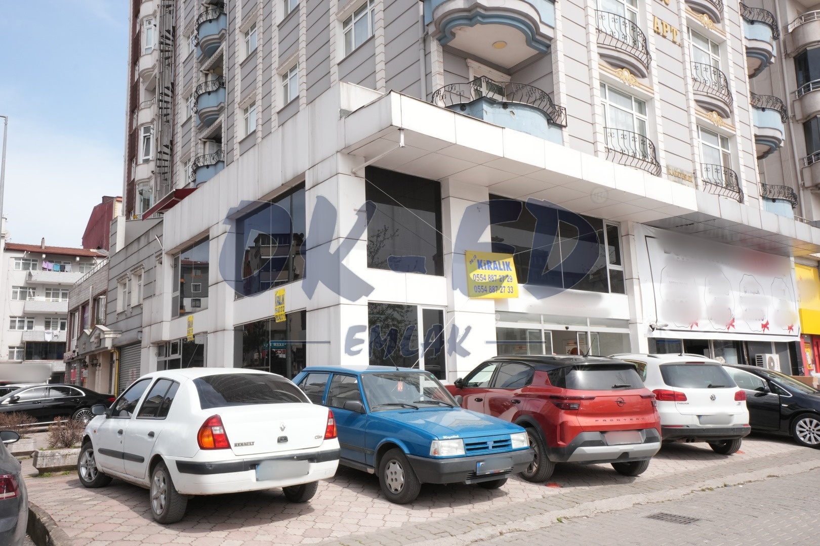 Müftü Mahallesi Çetin Apatay Bulvarı’nda Cadde Üzeri Kiralık 3 Katlı Dükkan