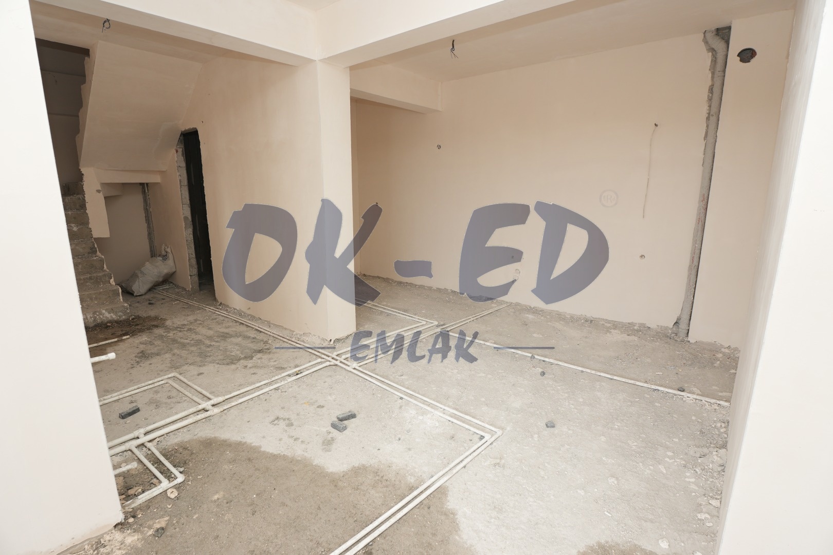 Müftü Mahallesi Erdemir Cadde Üzerinde Satılık 3+1 Dubleks Daire - 3. Fotoğraf