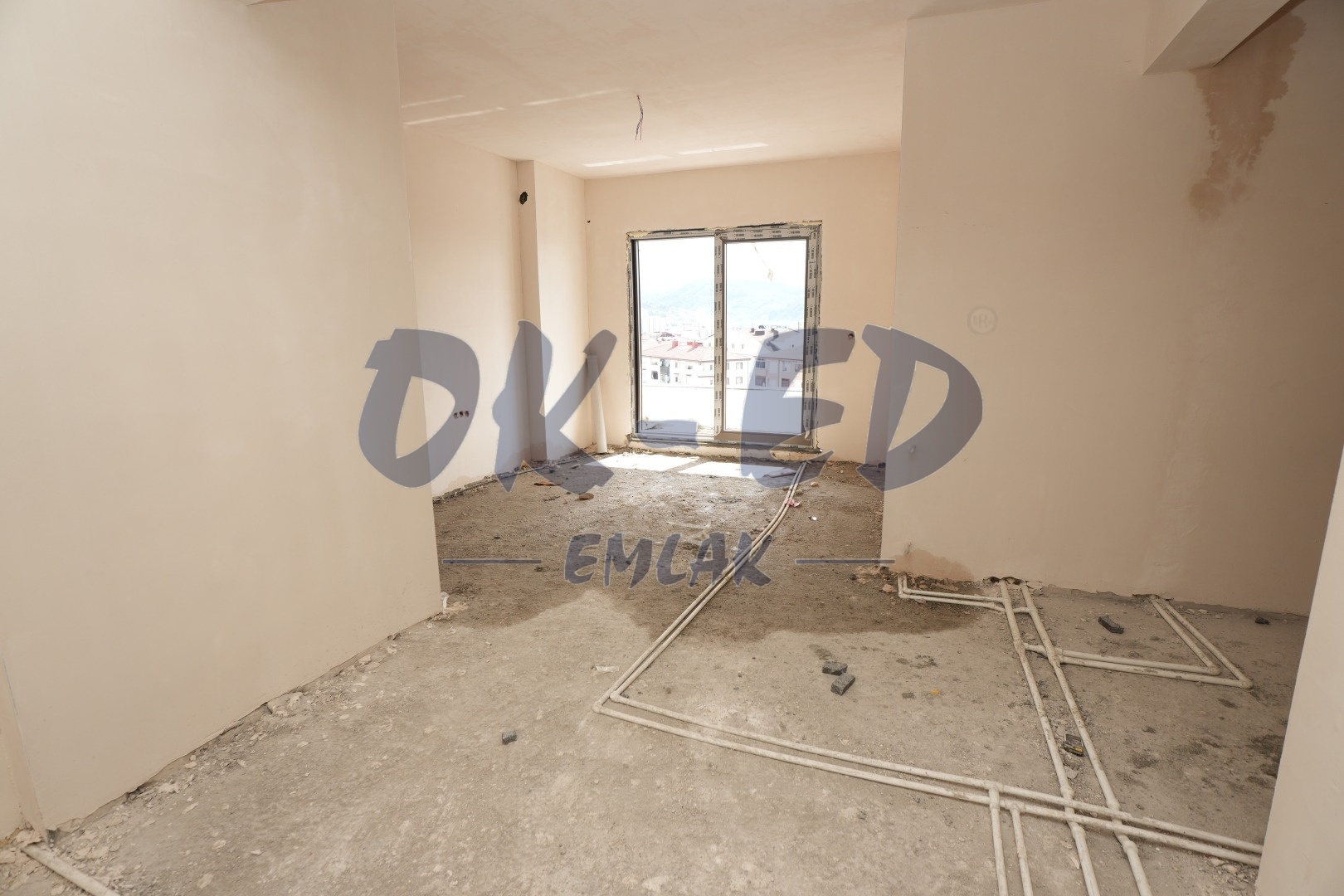 Müftü Mahallesi Erdemir Cadde Üzerinde Satılık 3+1 Dubleks Daire - 2. Fotoğraf