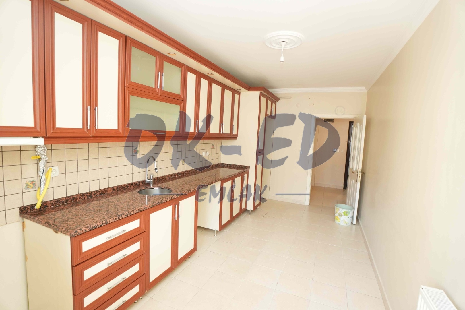 Müftü Mahallesi Merkezi Konumda Kiralık 3+1 Daire - 5. Fotoğraf