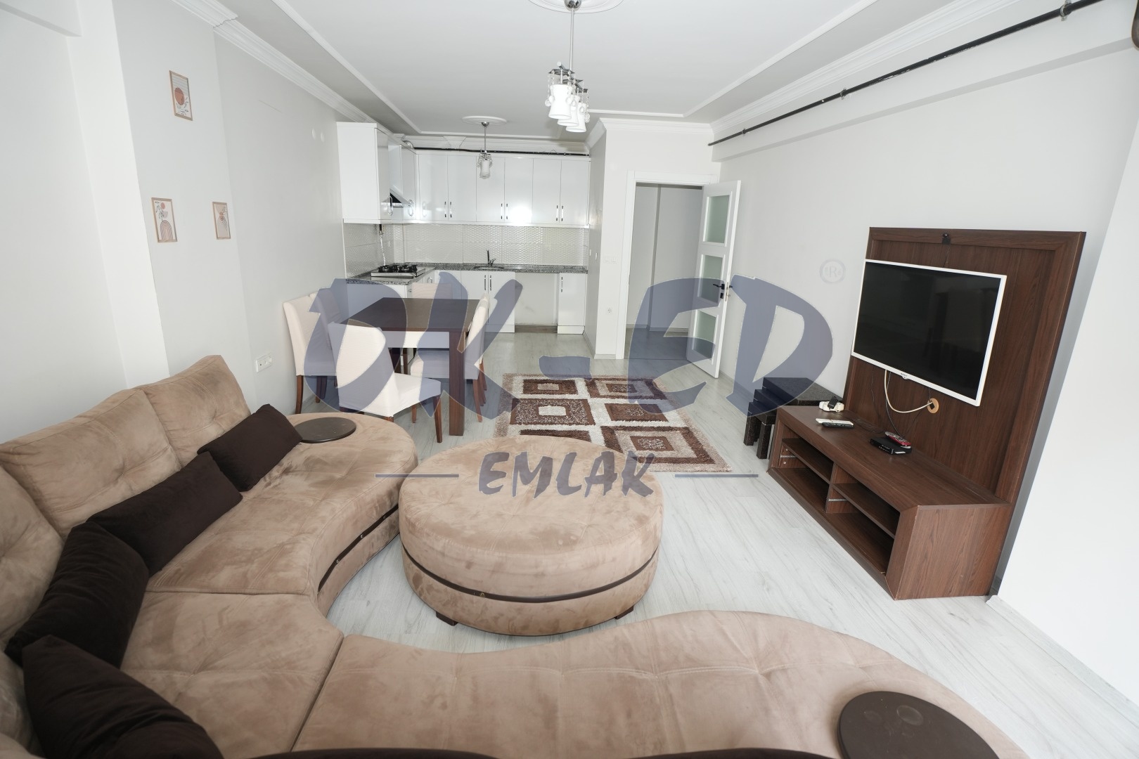 Müftü Mahallesi Merkezi Konumda Kiralık Eşyalı 2+1 Daire - 3. Fotoğraf