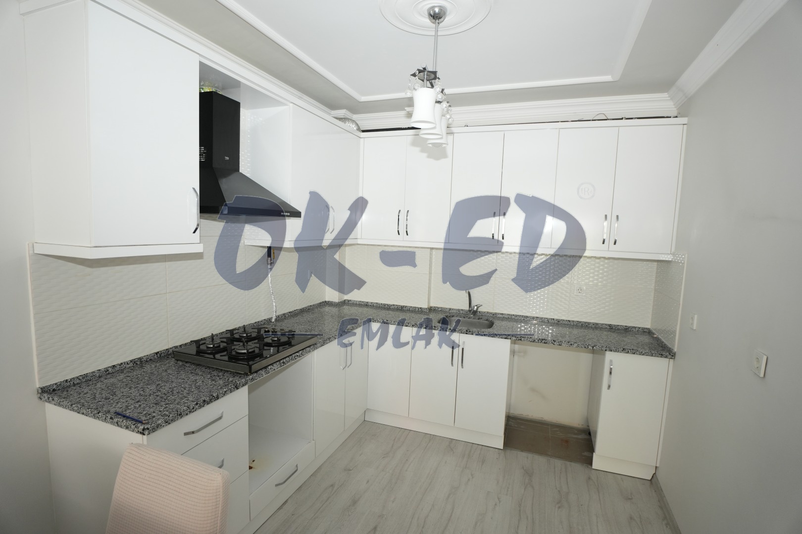 Müftü Mahallesi Merkezi Konumda Kiralık Eşyalı 2+1 Daire - 4. Fotoğraf