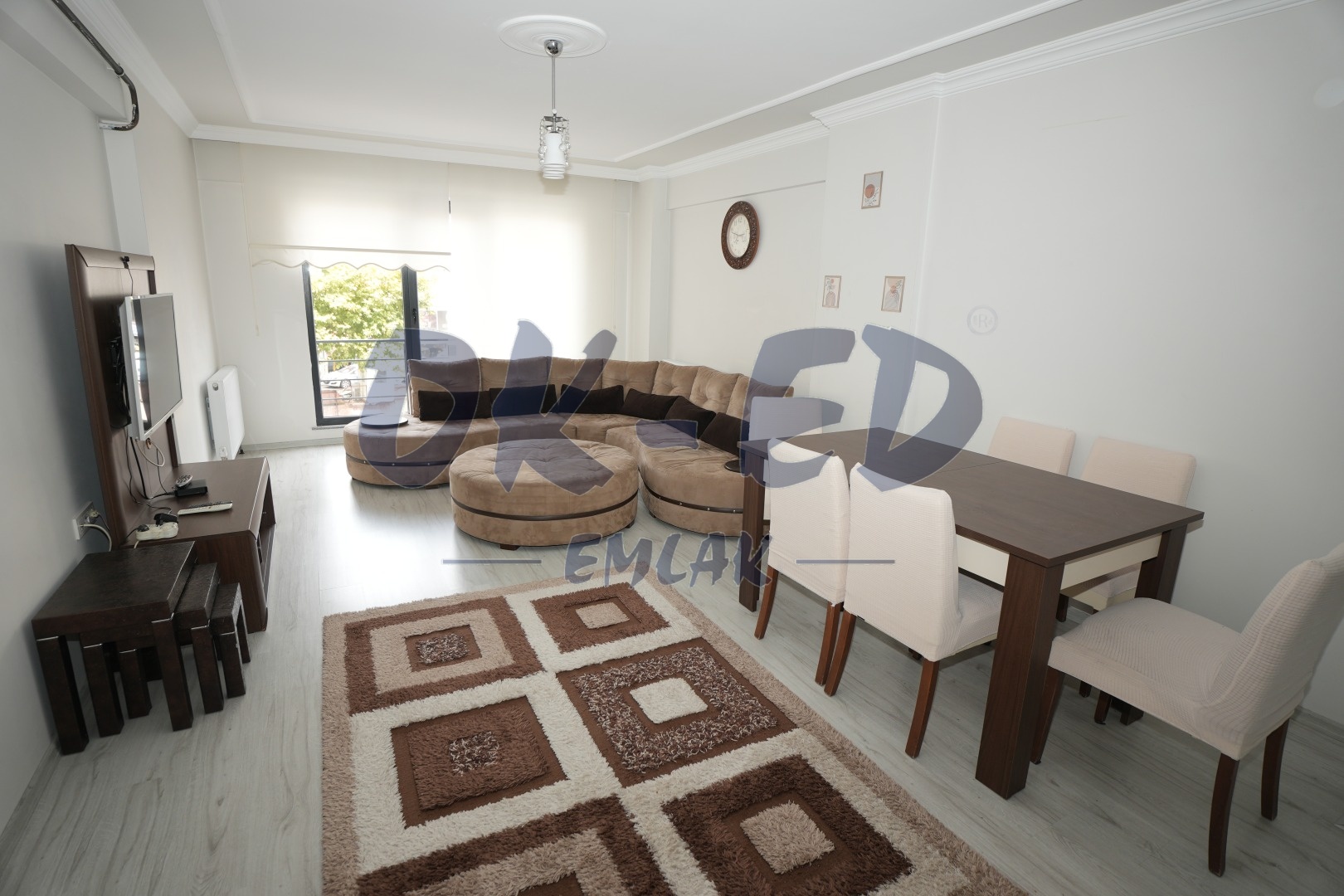 Müftü Mahallesi Merkezi Konumda Kiralık Eşyalı 2+1 Daire - 2. Fotoğraf