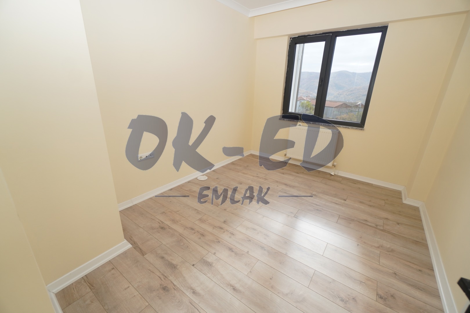 Ömerli Mahallesi Devlet Hastanesi Yolu Üzerinde Satılık 4+1 Daire - 5. Fotoğraf