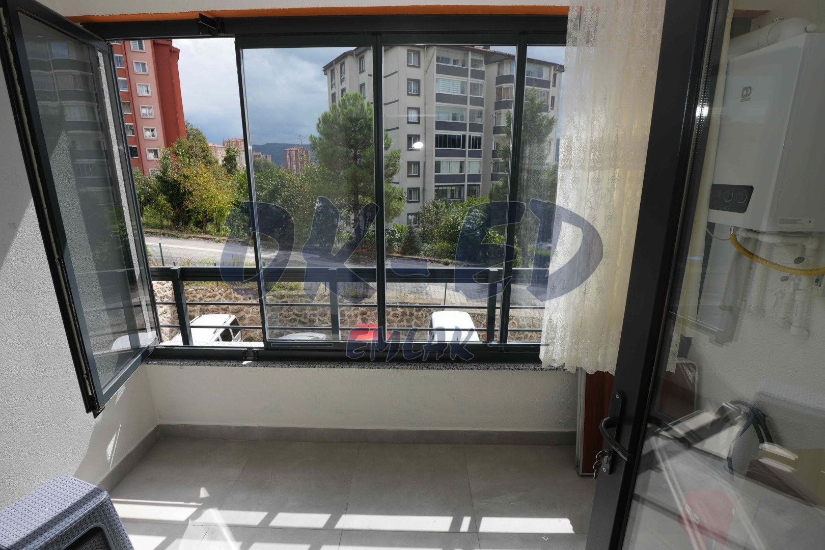 Ömerli Mahallesinde Devlet Hastanesi Yanında Kiralık 2+1 Daire - 9. Fotoğraf