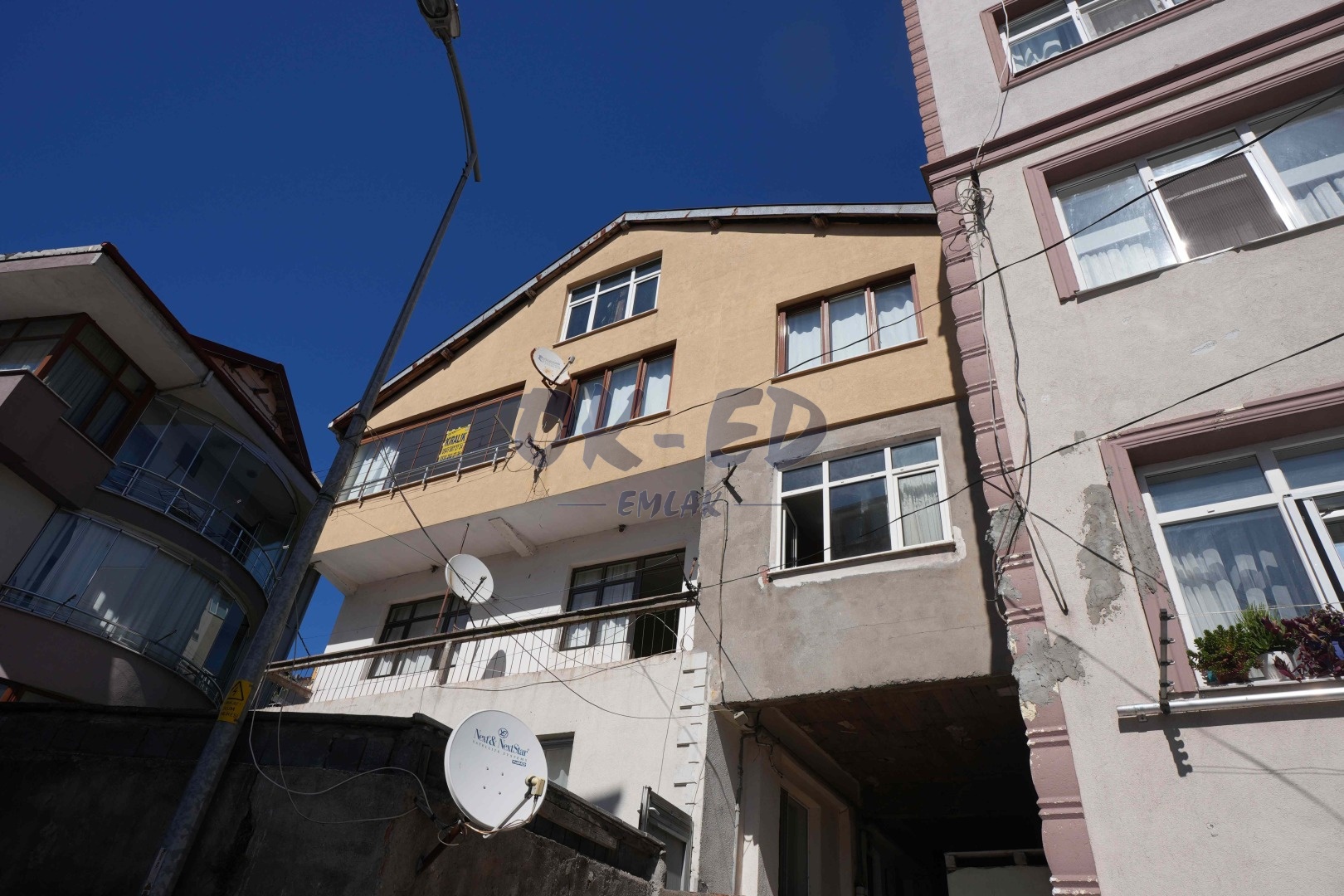 Orhanlar Mahallesinde Müstakil Binada Kiralık Eşyalı 2+2 Daire - Thumbnail 1