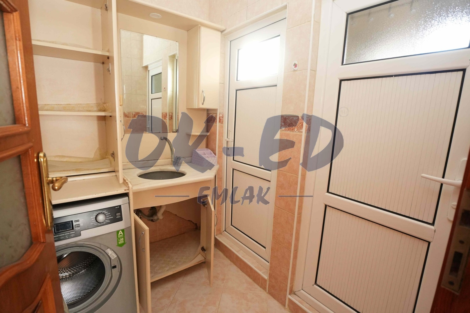 Orhanlar Mahallesinde Müstakil Binada Kiralık Eşyalı 2+2 Daire - 7. Fotoğraf