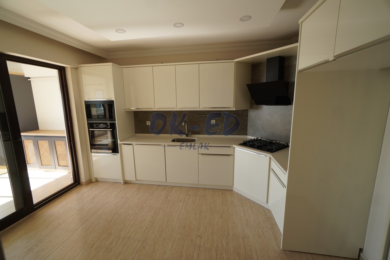 Sarıkokmaz Mahallesi Greenpark Sitesinde Kiralık 3+1 Daire - Thumbnail 4