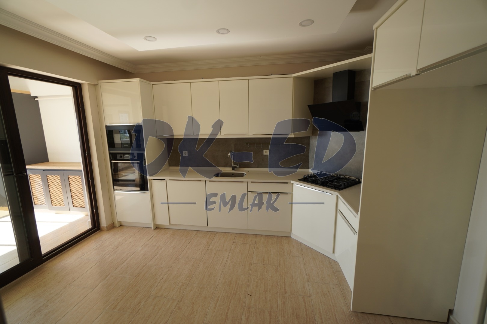 Sarıkokmaz Mahallesi Greenpark Sitesinde Kiralık 3+1 Daire - 4. Fotoğraf