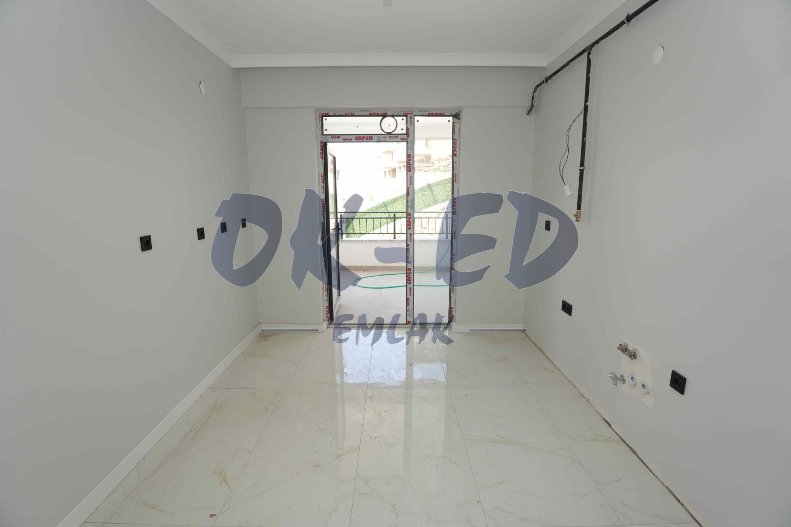 Sarıkokmaz Mahallesi Havuzlu Site İçerisinde Satılık 2+1 Daire - 4. Fotoğraf