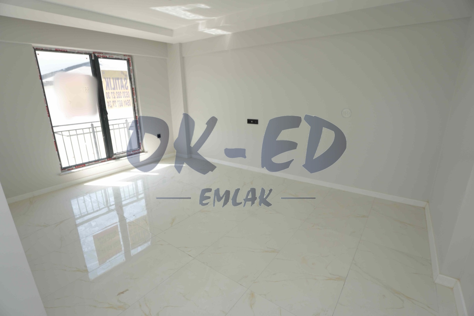Sarıkokmaz Mahallesi Havuzlu Site İçerisinde Satılık 2+1 Daire - 2. Fotoğraf