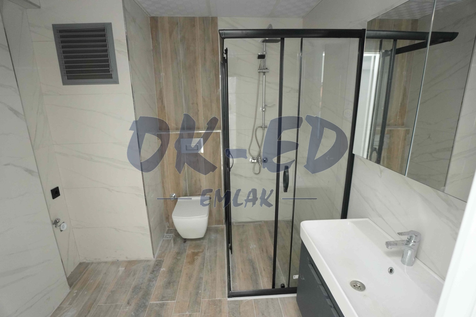 Sarıkokmaz Mahallesi Havuzlu Site İçerisinde Satılık 2+1 Daire - 8. Fotoğraf