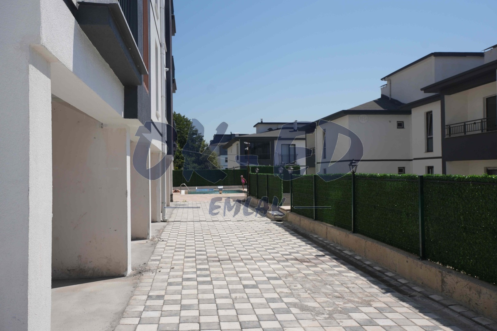 Sarıkokmaz Mahallesi Havuzlu Site İçerisinde Satılık 2+1 Daire - 12. Fotoğraf