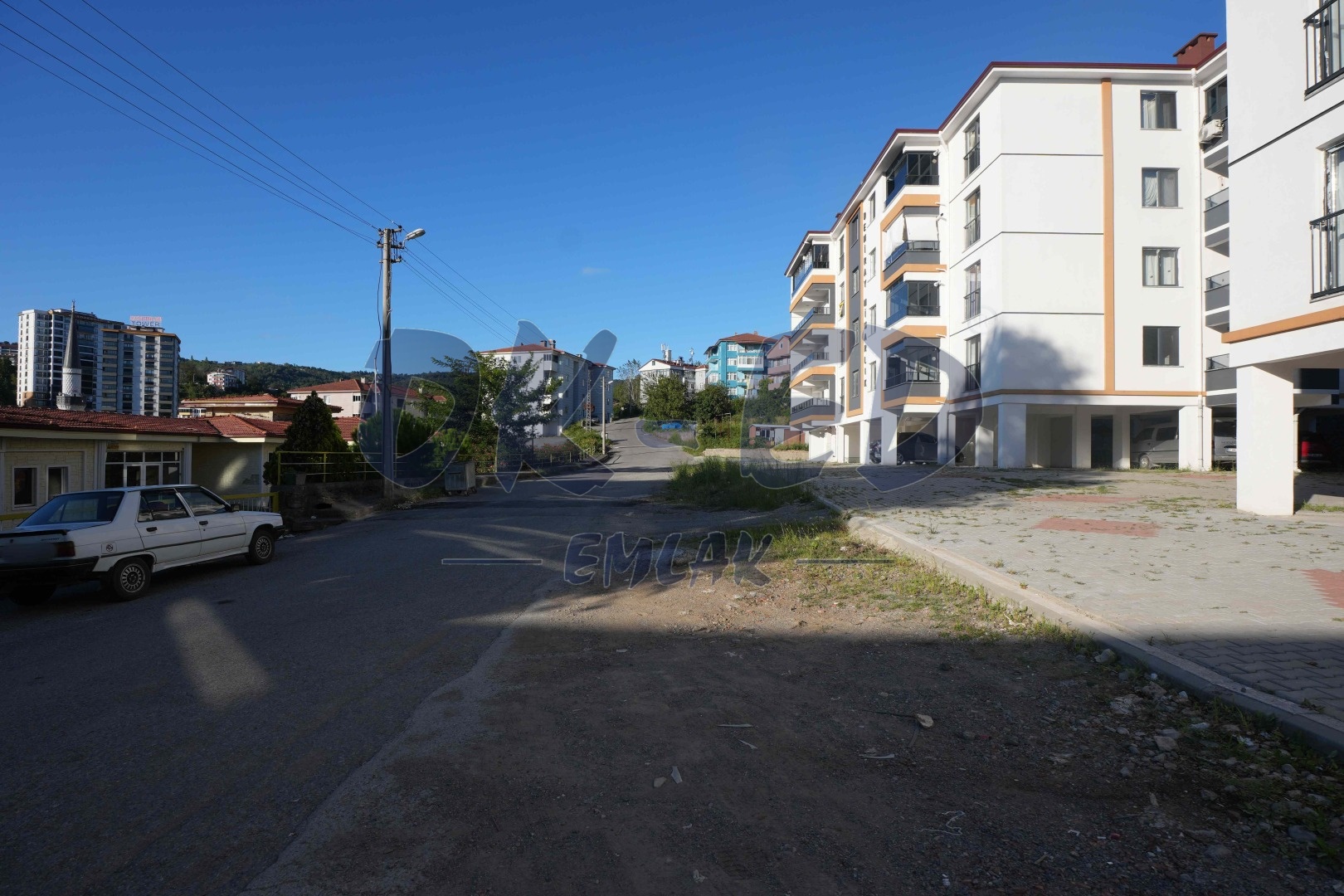 Sarıkokmaz Mahallesinde Kiralık 2+1 Daire - 12. Fotoğraf
