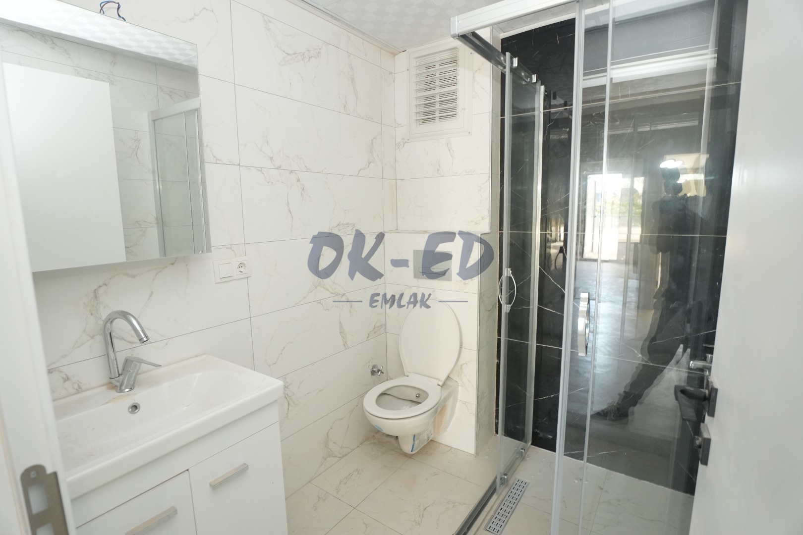 Sarıkokmaz Mahallesinde Kiralık 2+1 Daire - Thumbnail 6