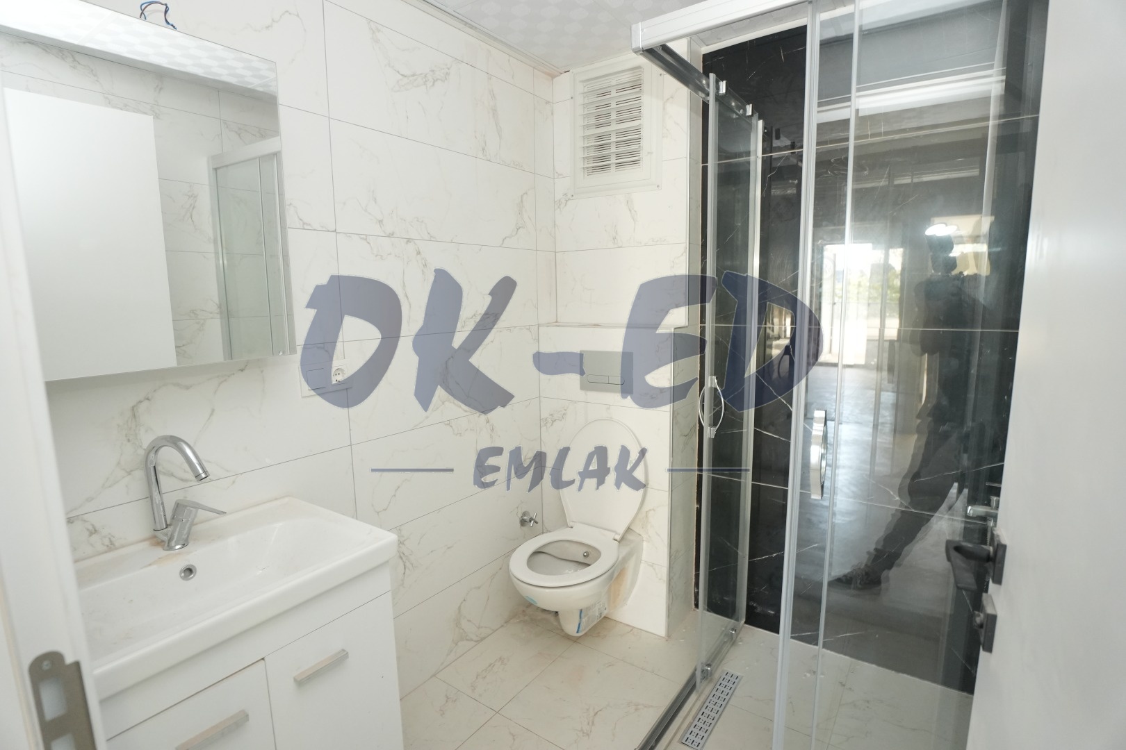 Sarıkokmaz Mahallesinde Kiralık 2+1 Daire - 6. Fotoğraf