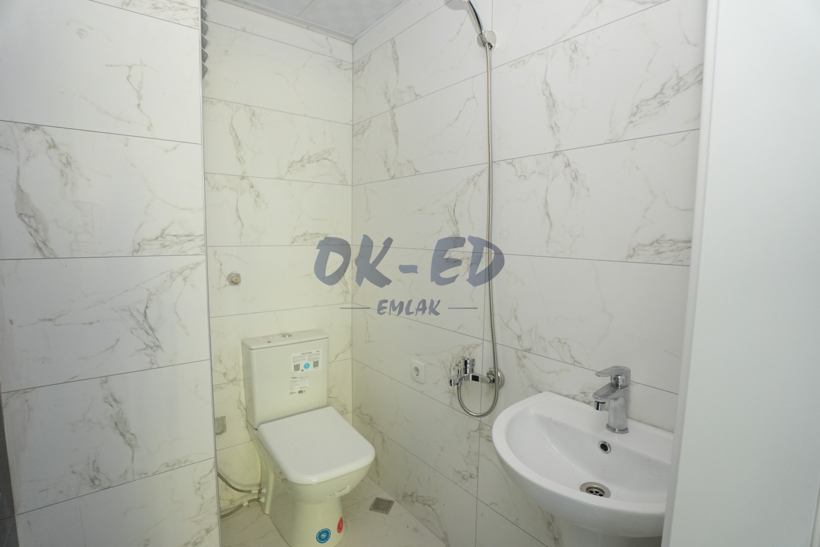 Sarıkokmaz Mahallesinde Kiralık 2+1 Daire - Thumbnail 7