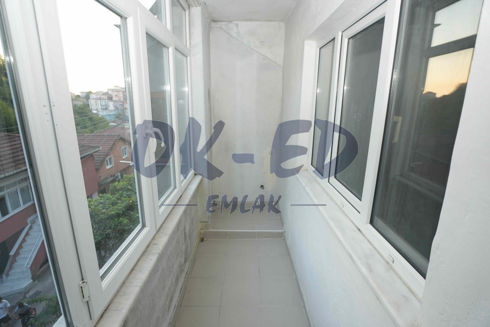 Sarıkokmaz Mahallesinde Kiralık 3+1 Daire - 9. Fotoğraf