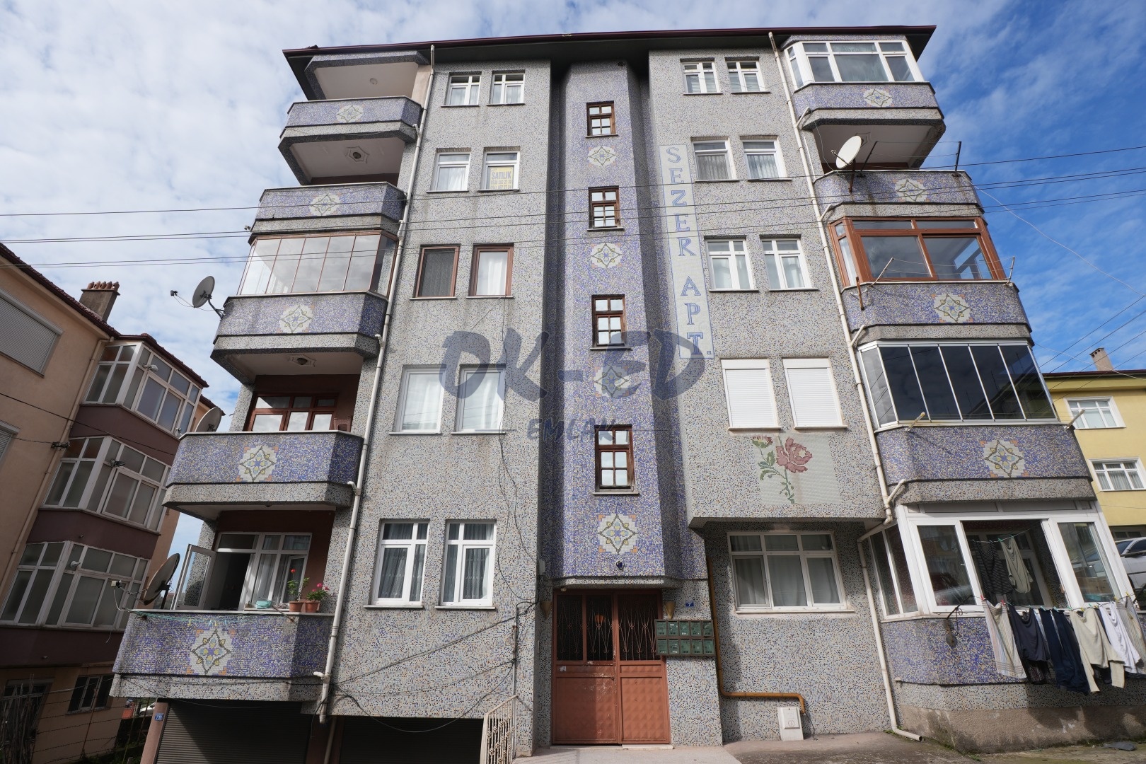 Sarıkokmaz Mahallesinde Satılık 2+1 Daire - Thumbnail 1