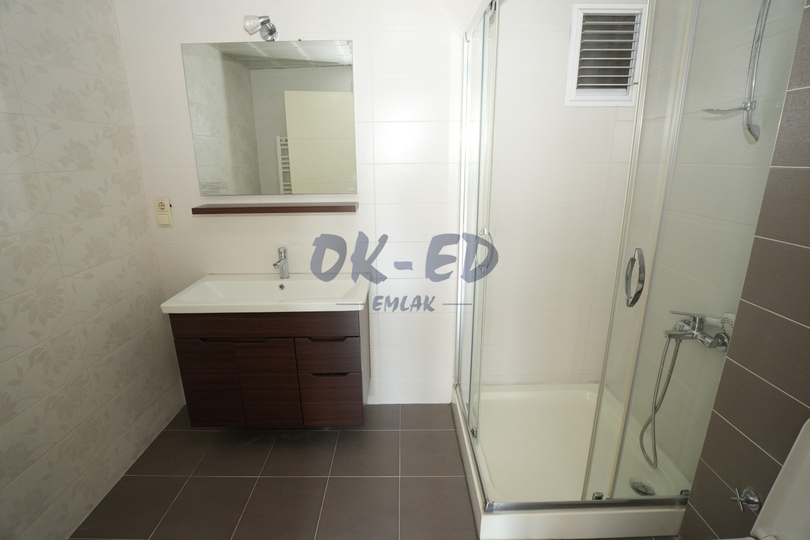 Süleymanlar Mahallesinde Adliyeye Yakın Kiralık 3+1 Ofis - 10. Fotoğraf