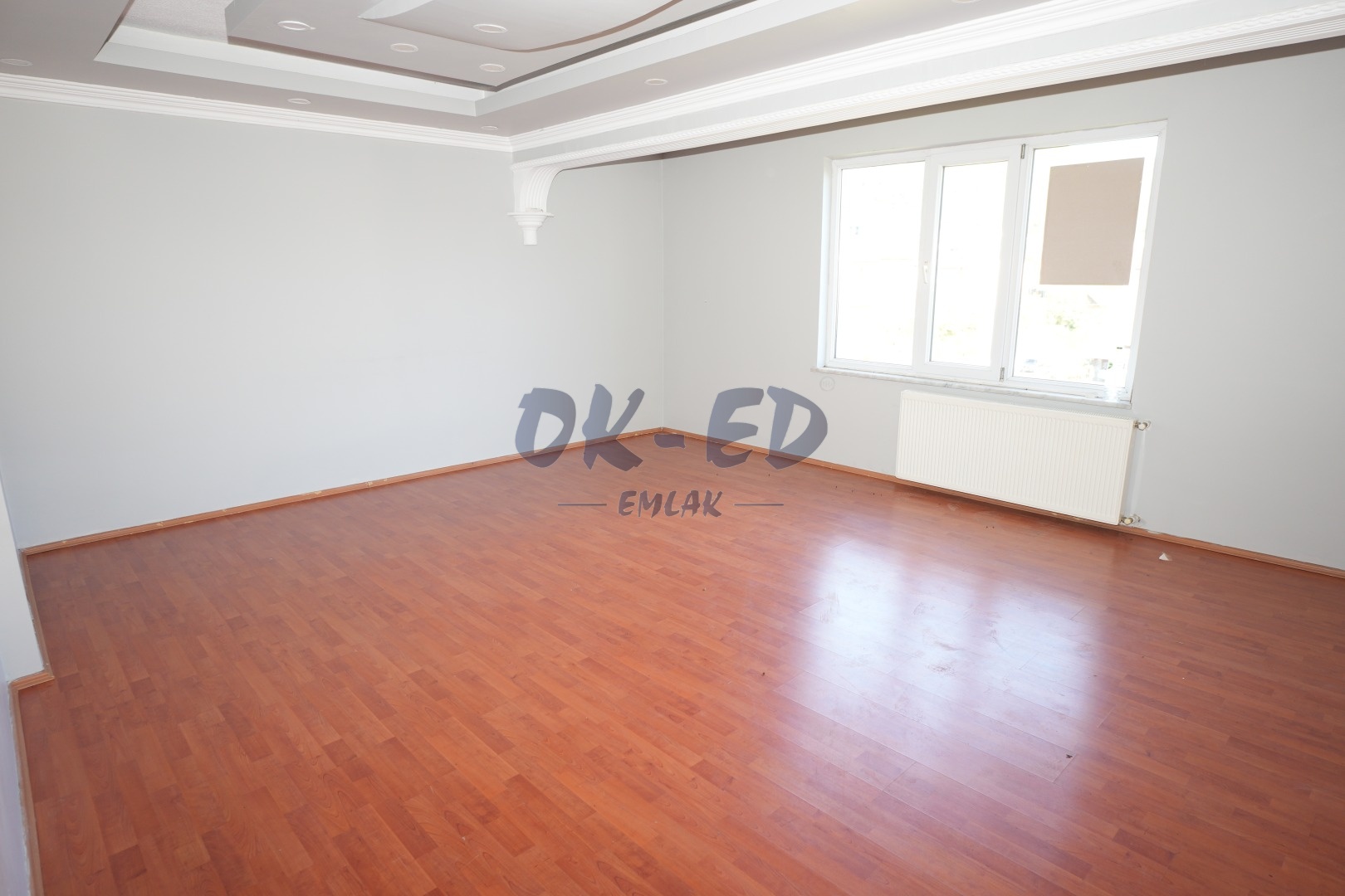 Uzunçayır Mahallesinde Kiralık 3+1 Daire - 2. Fotoğraf