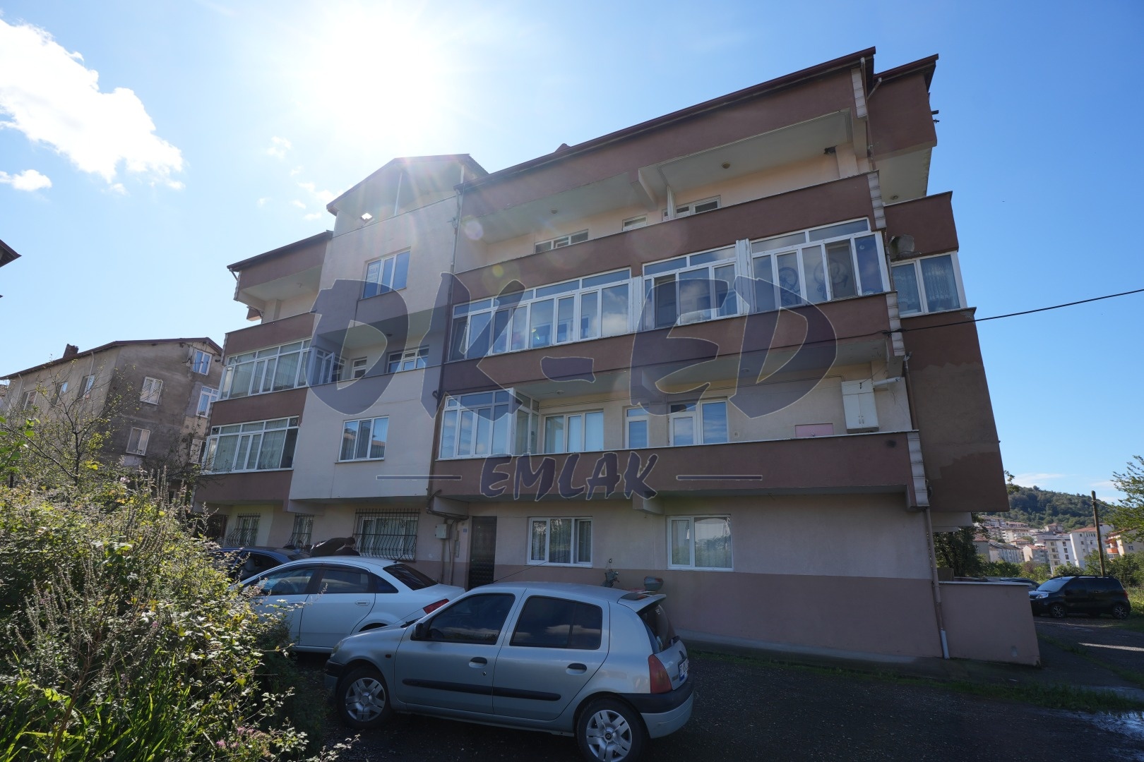 Uzunçayır Mahallesinde Kiralık 3+1 Daire