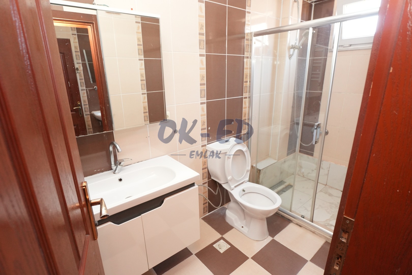 Uzunçayır Mahallesinde Kiralık 3+1 Daire - 10. Fotoğraf