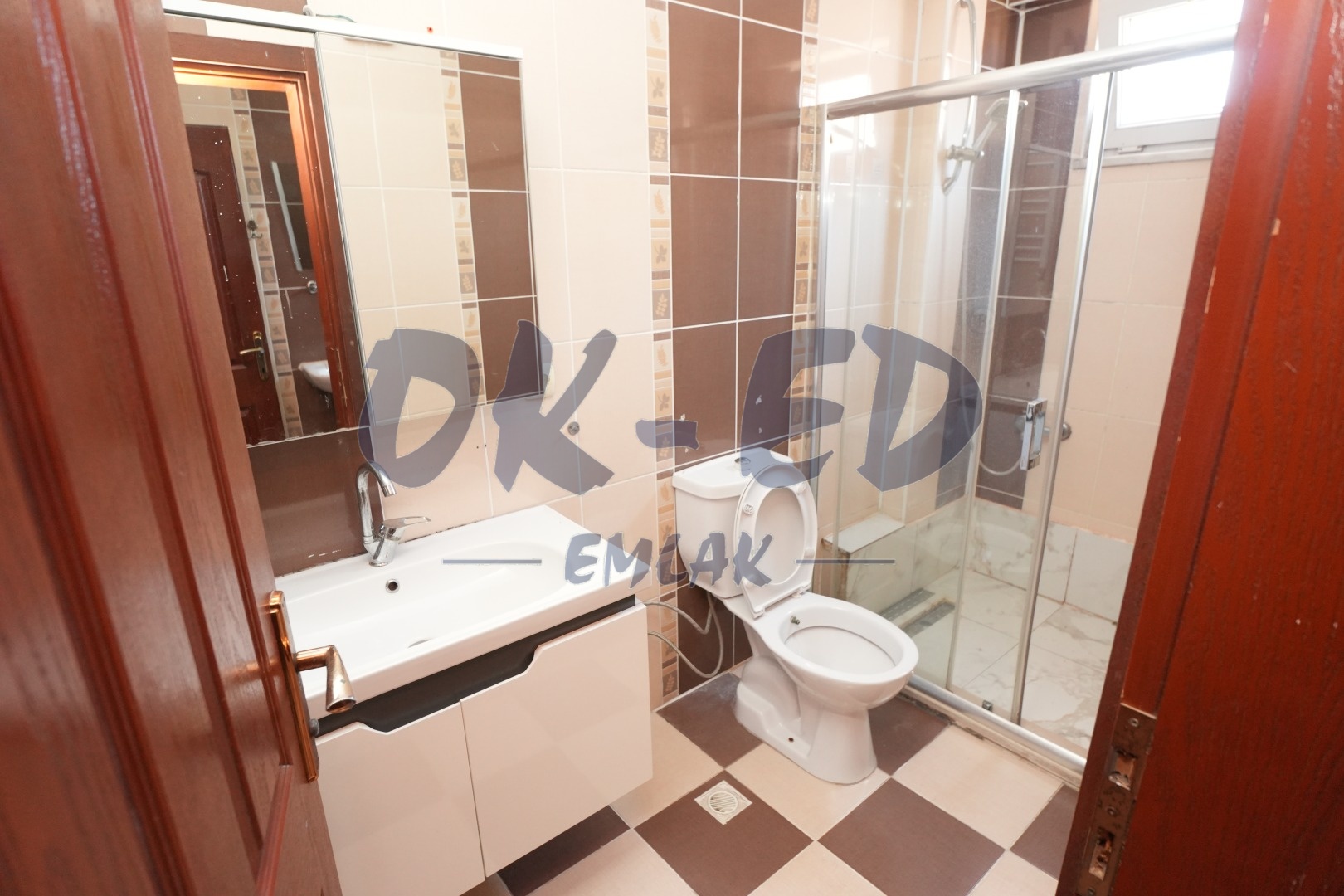 Uzunçayır Mahallesinde Kiralık 3+1 Daire - 10. Fotoğraf