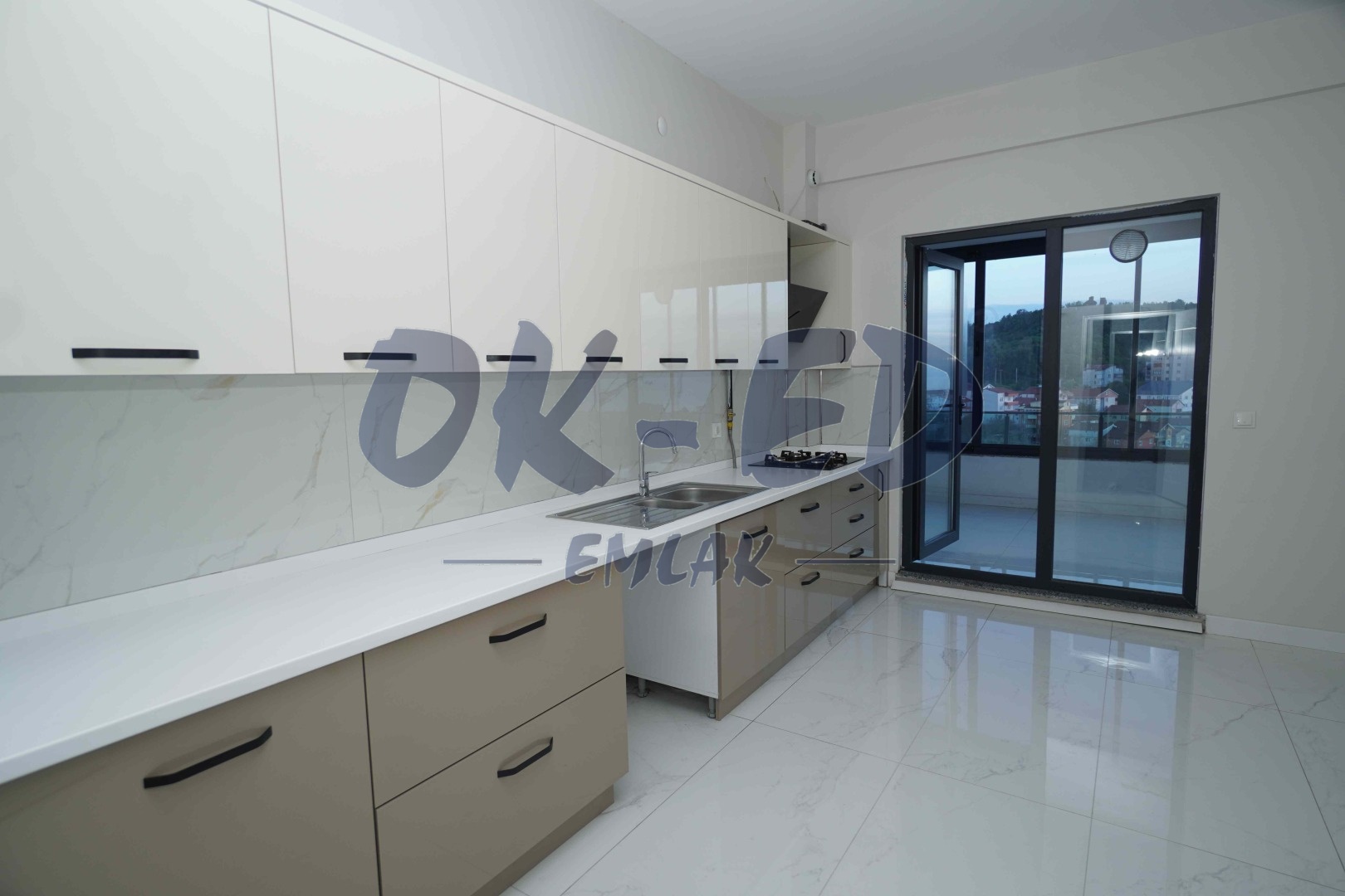 Uzunmehmet Mahallesi Site İçerisinde Satılık 3+1 Lüks Daire - 4. Fotoğraf
