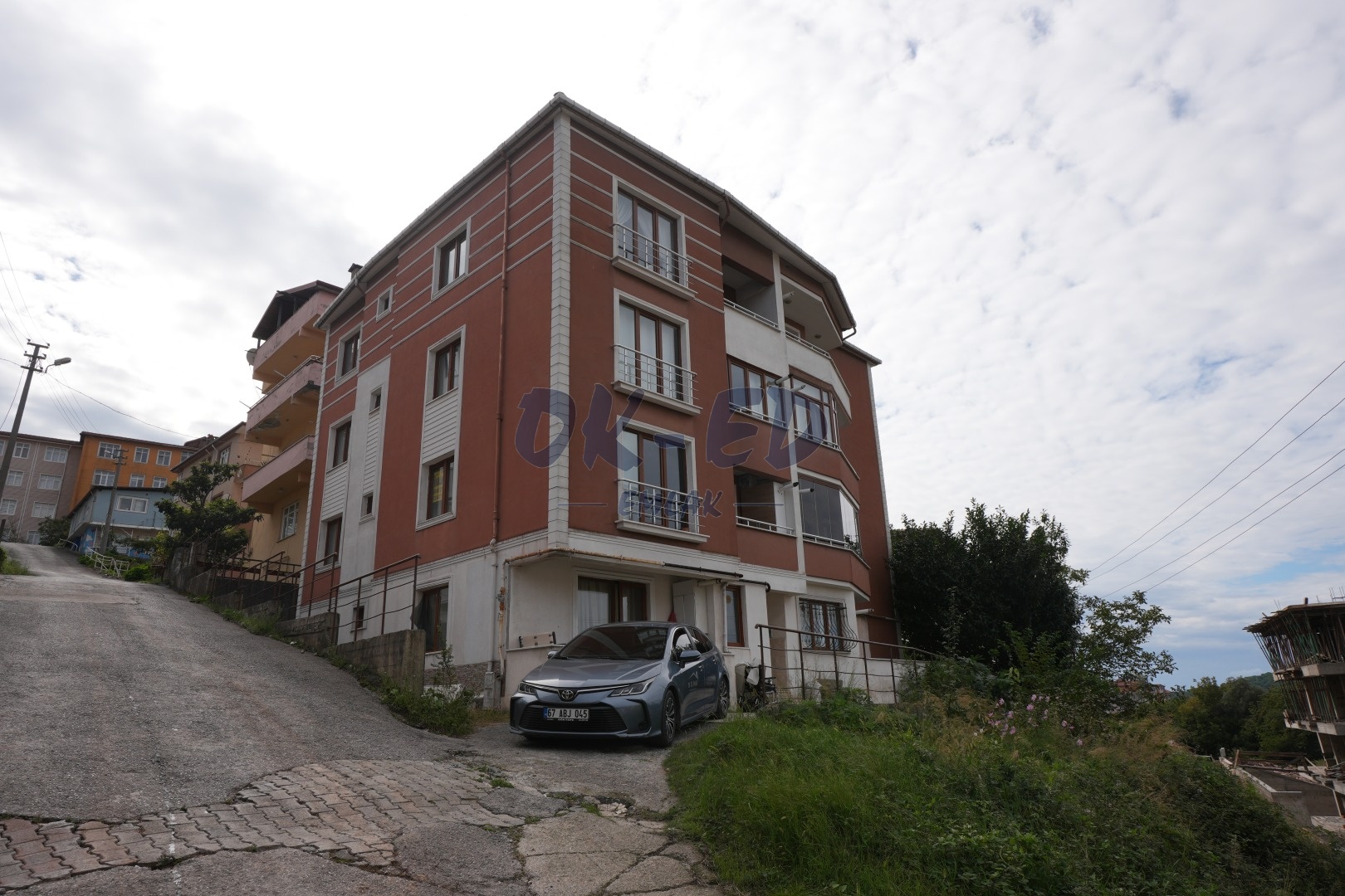 Uzunmehmet Mahallesinde Kiralık 2+1 Daire - Thumbnail 1