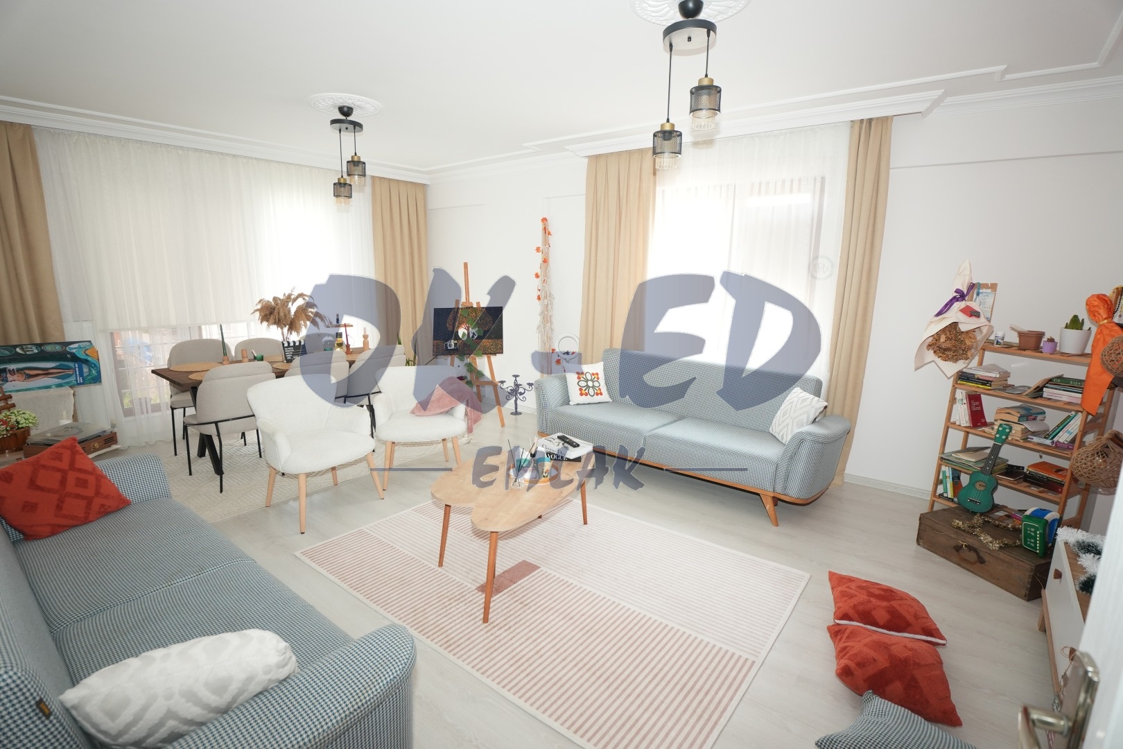 Uzunmehmet Mahallesinde Kiralık 2+1 Daire - 2. Fotoğraf